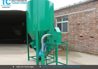 Các vấn đề và giải pháp phổ biến của máy trộn thức ăn đứng